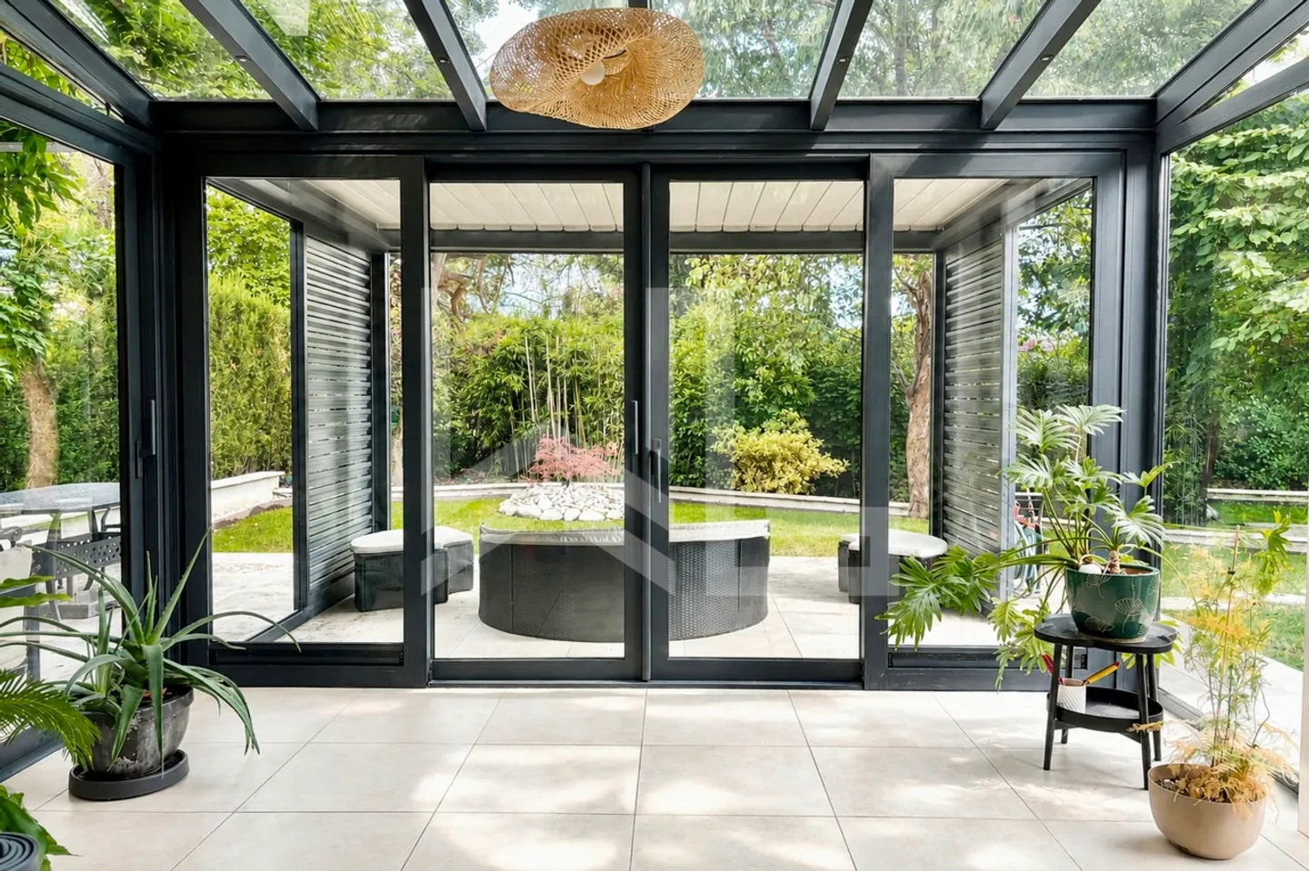 Villa familiale à Corsier : luminosité, espace et bien-être - Foto 3 von 9