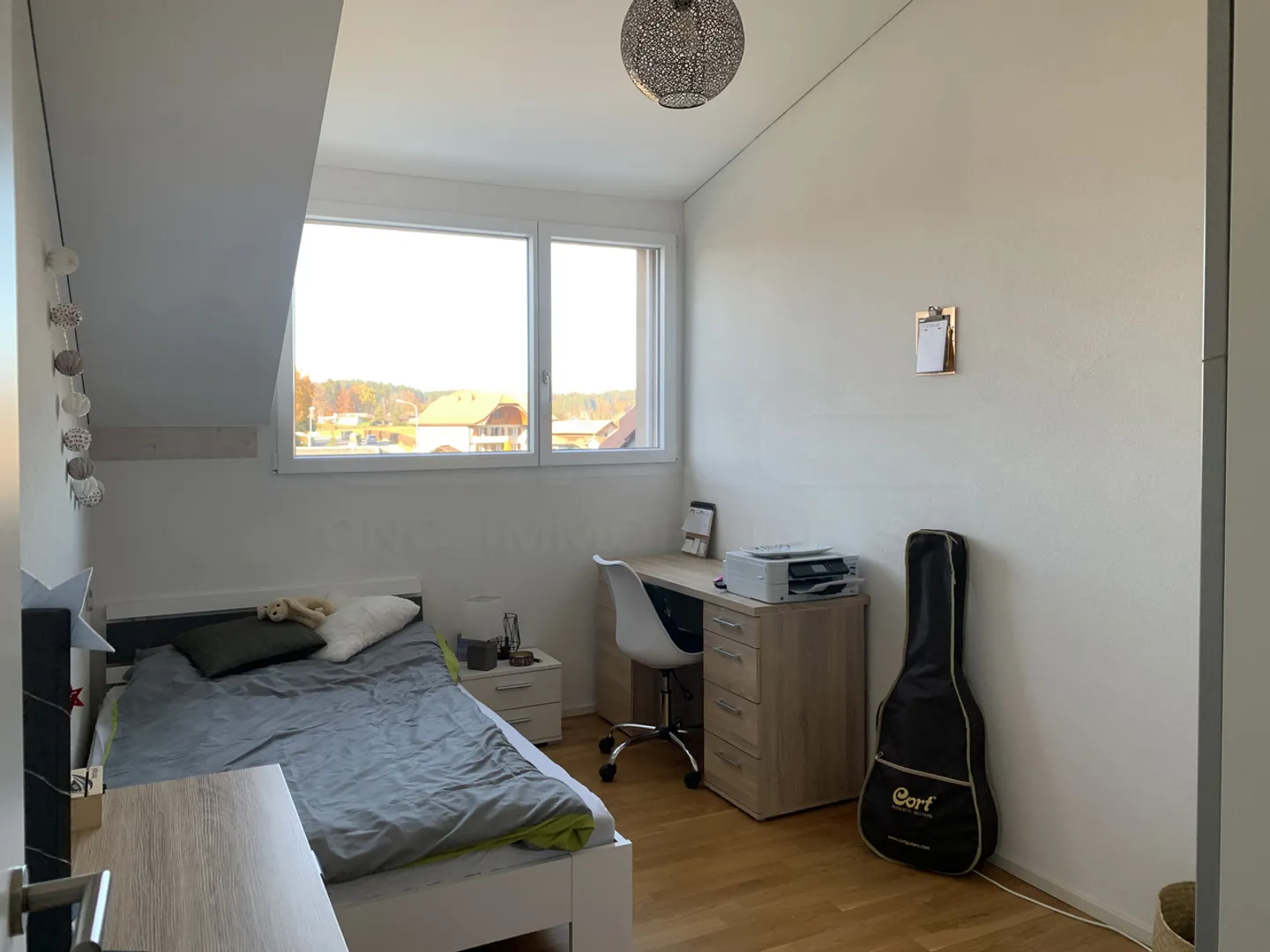 4.5-room apartment with beautiful unobstructed view - Photo 3 of 9