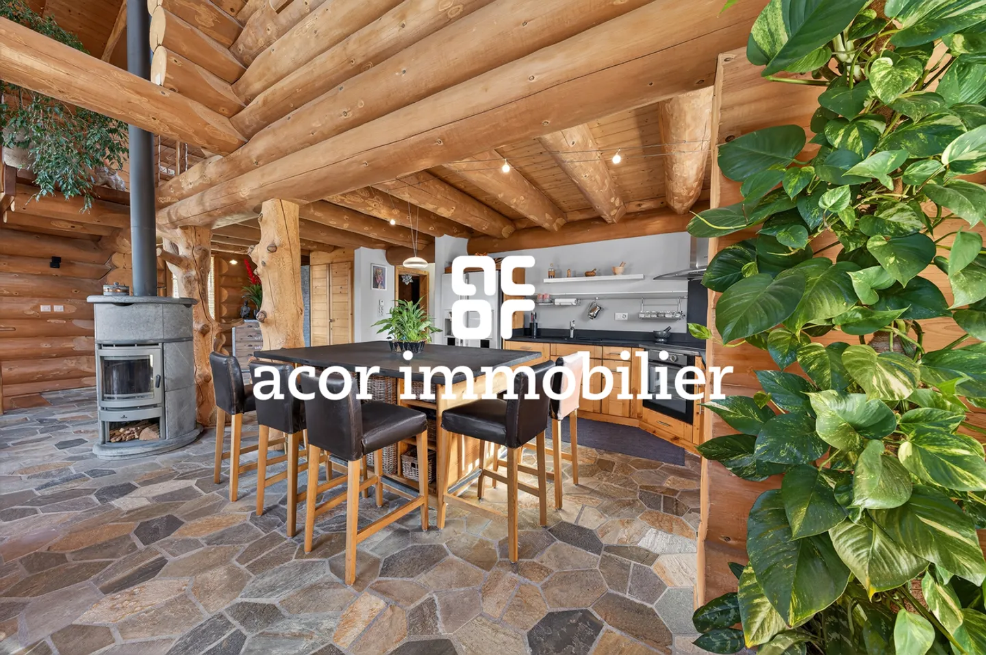 Blockhausvilla im kanadischen Chalet-Stil - Foto 4 von 11