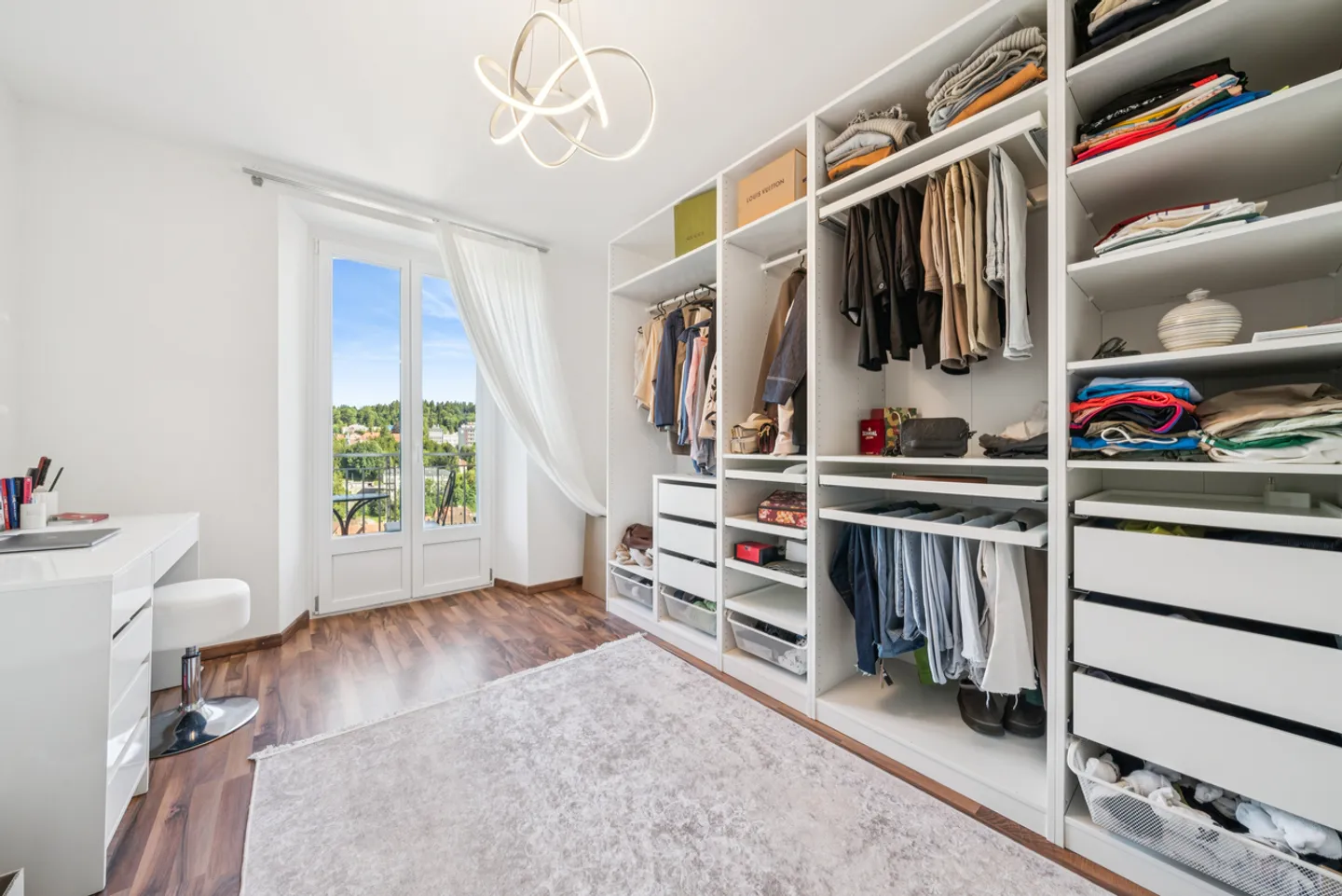 Bellissimo appartamento di 3,5 locali in una zona molto tranquilla - Foto 8 di 11