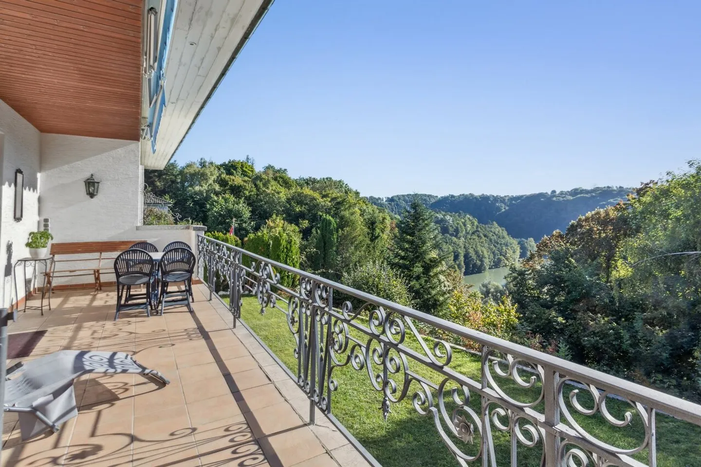 Villa in Fribourg mit atemberaubendem Blick auf die Sarine und die Natur - Foto 5 von 13