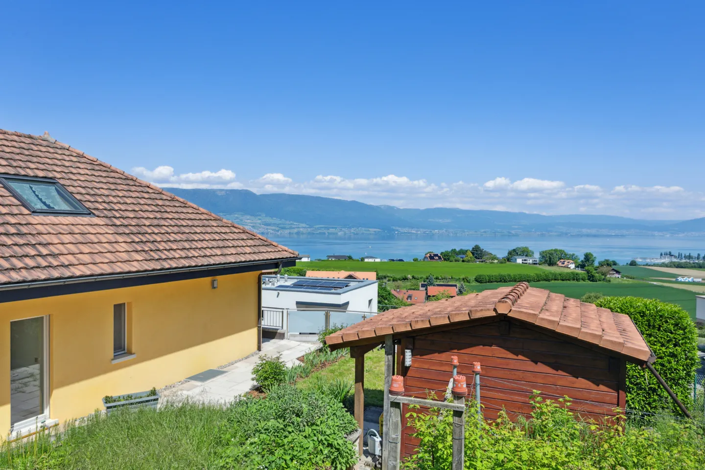 Magnificent detached villa with 7.5 rooms and lake view - Photo 8 of 10