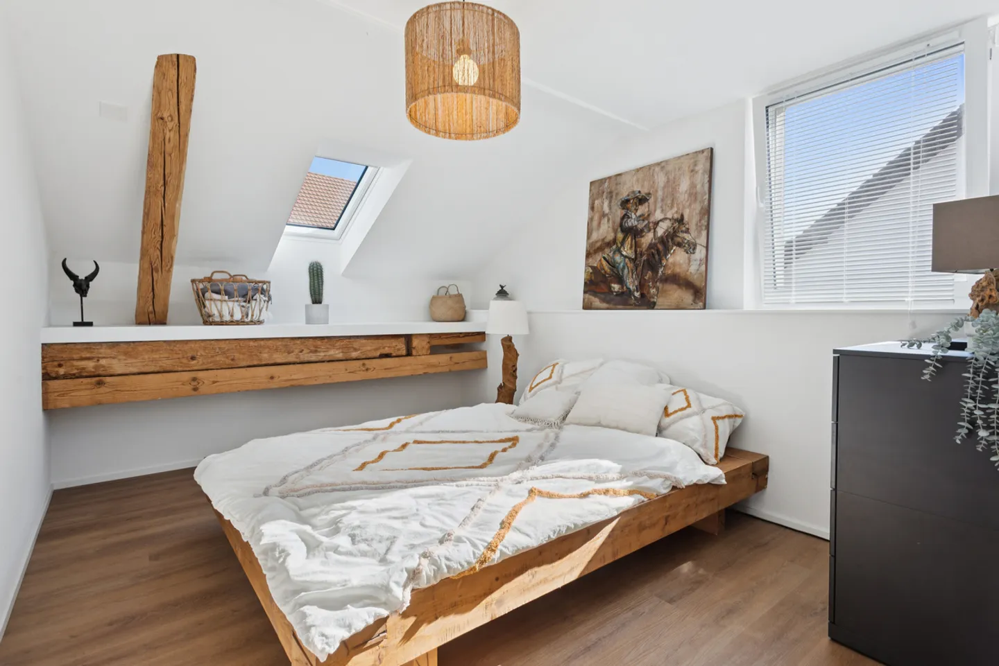 Superbo appartamento di 4 stanze con fascino e vista lago - Foto 6 di 11