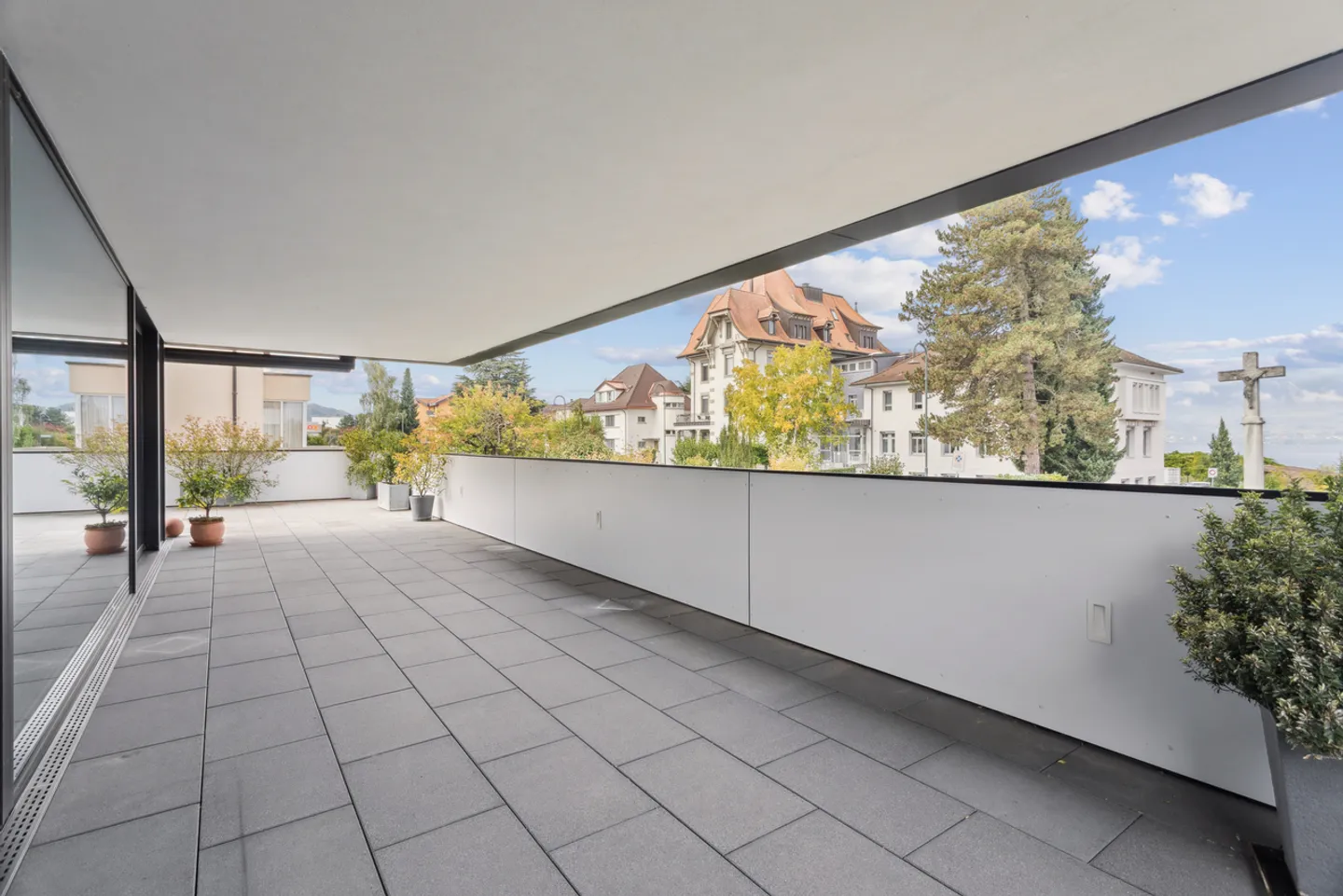 Appartamento di 4,5 stanze di alta qualità con giardino e vista lago - Foto 5 di 12
