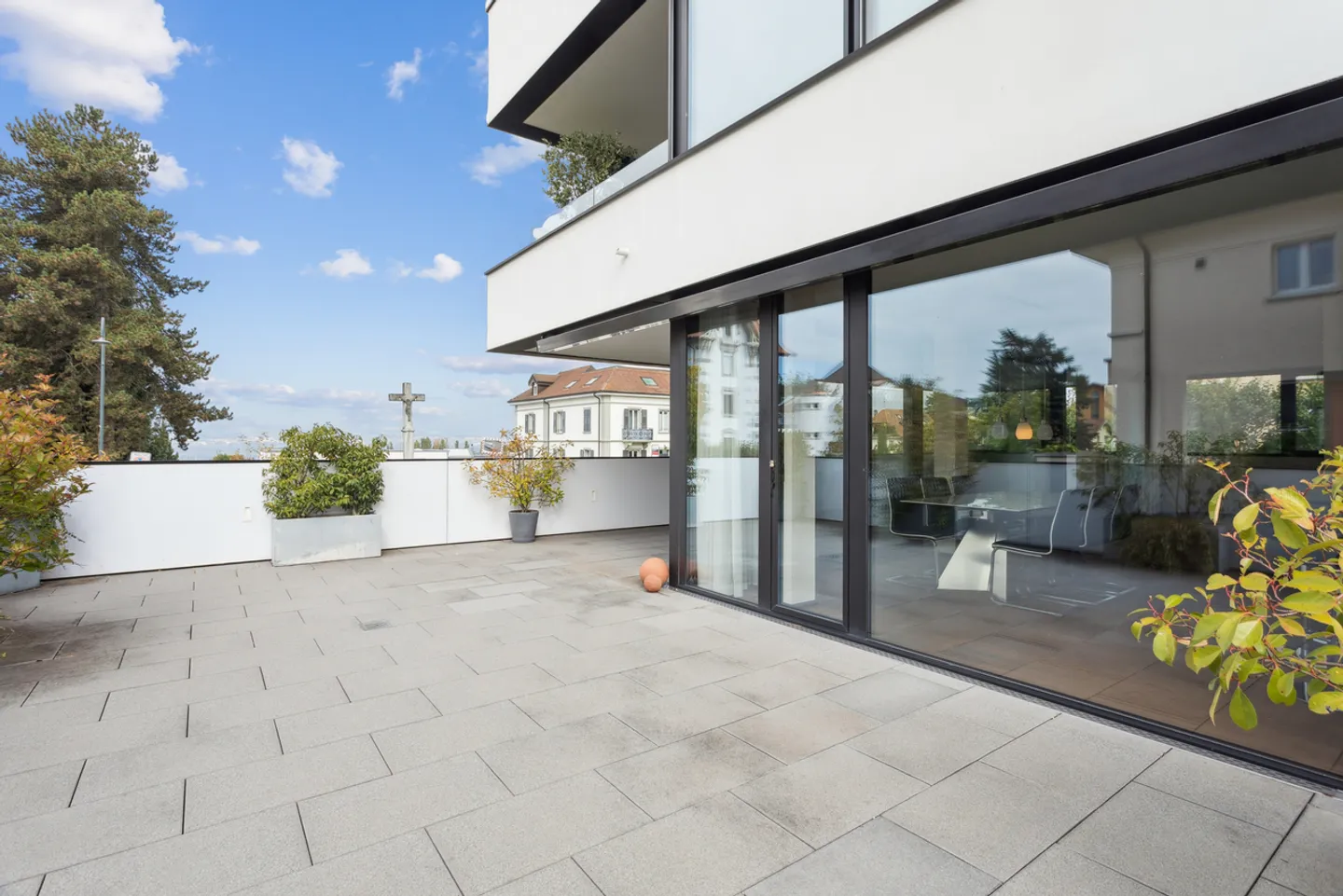 Appartamento di 4,5 stanze di alta qualità con giardino e vista lago - Foto 6 di 12