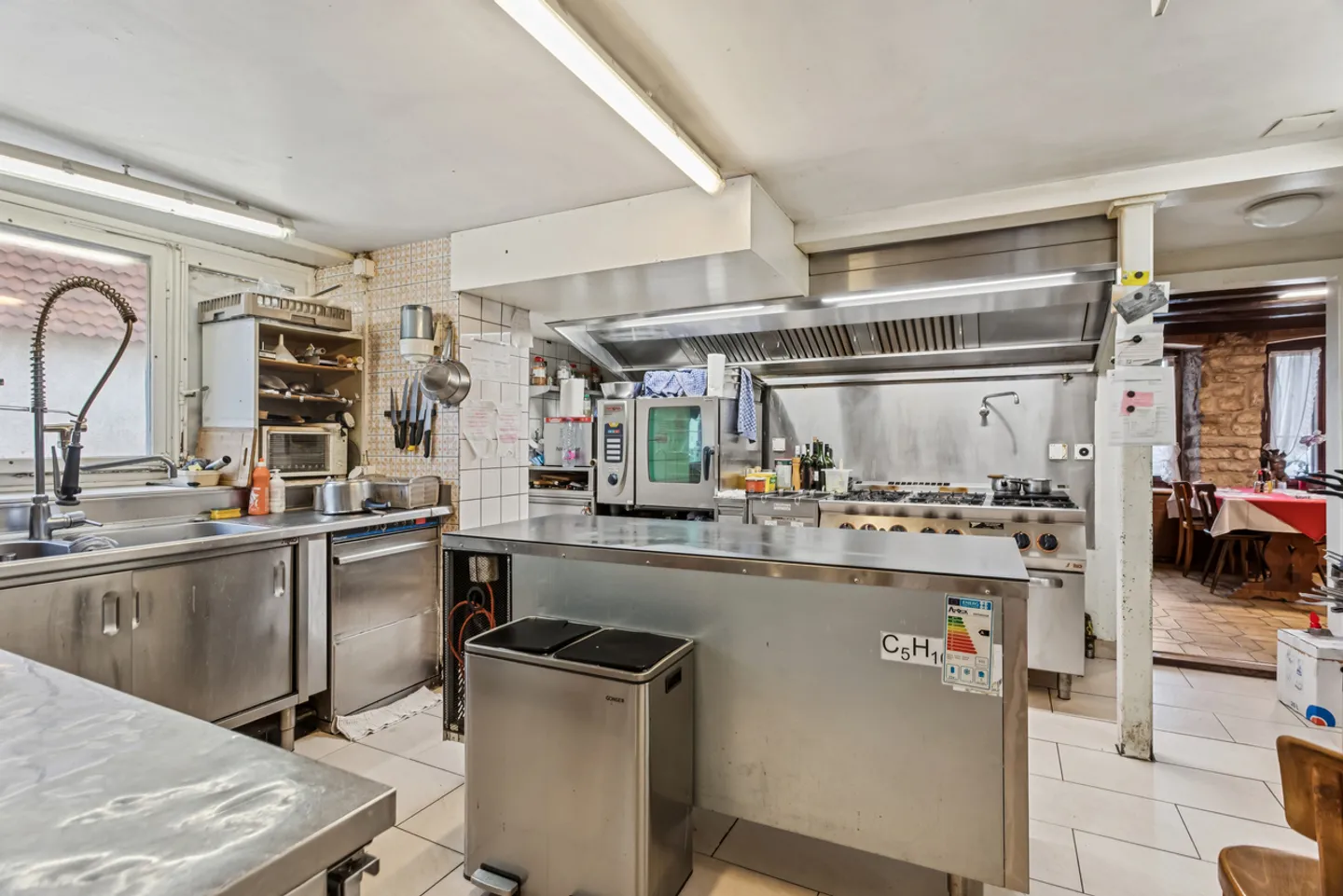 Gemischtes Gebäude mit Restaurant und Erweiterungspotenzial - Foto 4 von 13