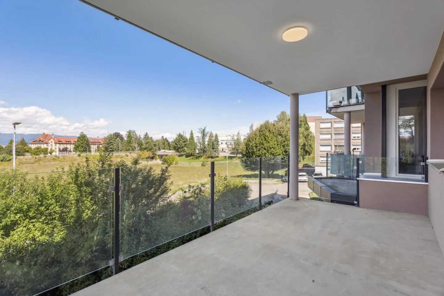 Estavayer-le-Lac - 4.5 room renovated apartment with terrace and lake view - Photo 6 of 12