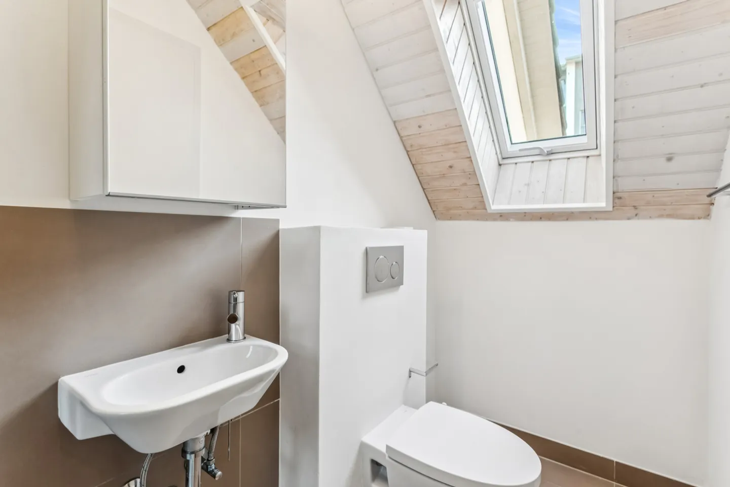 Casa a schiera di 5,5 stanze vicino a tutti i servizi - Foto 10 di 13