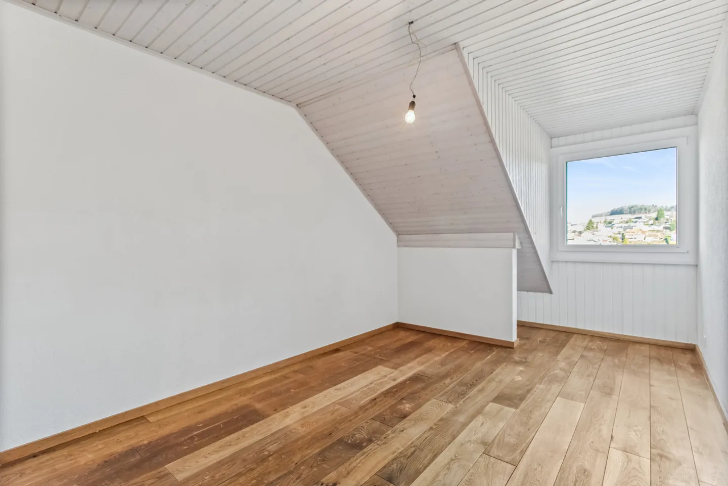 Casa a schiera di 5,5 stanze vicino a tutti i servizi - Foto 12 di 13