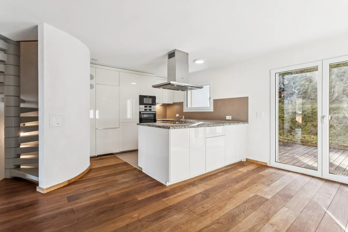 Casa a schiera di 5,5 stanze vicino a tutti i servizi - Foto 4 di 13