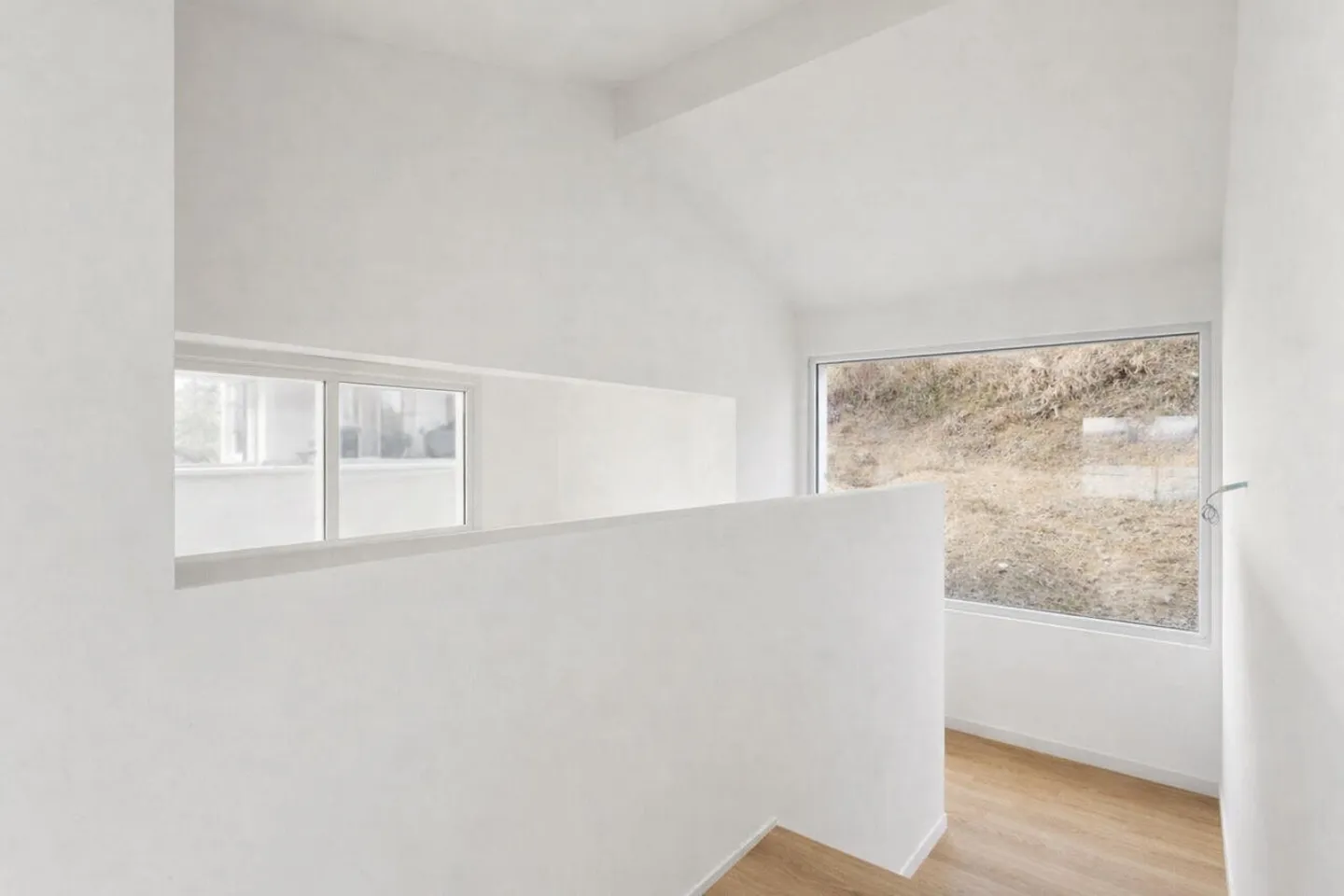 Außergewöhnliche neue Villa mit Panoramablick auf den Murtensee - Foto 9 von 13