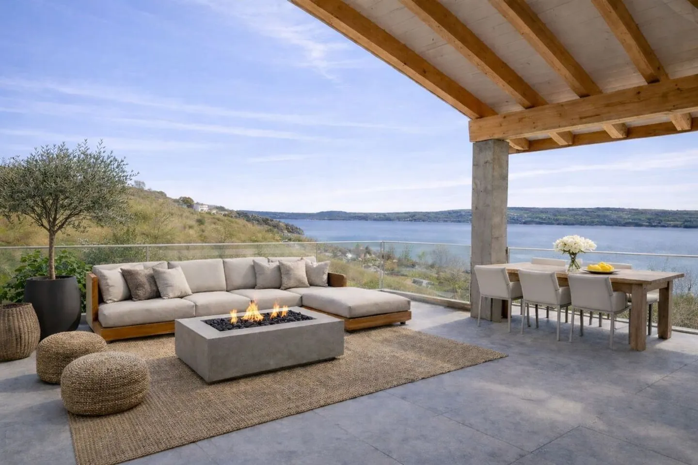 Außergewöhnliche neue Villa mit Panoramablick auf den Murtensee - Foto 1 von 13