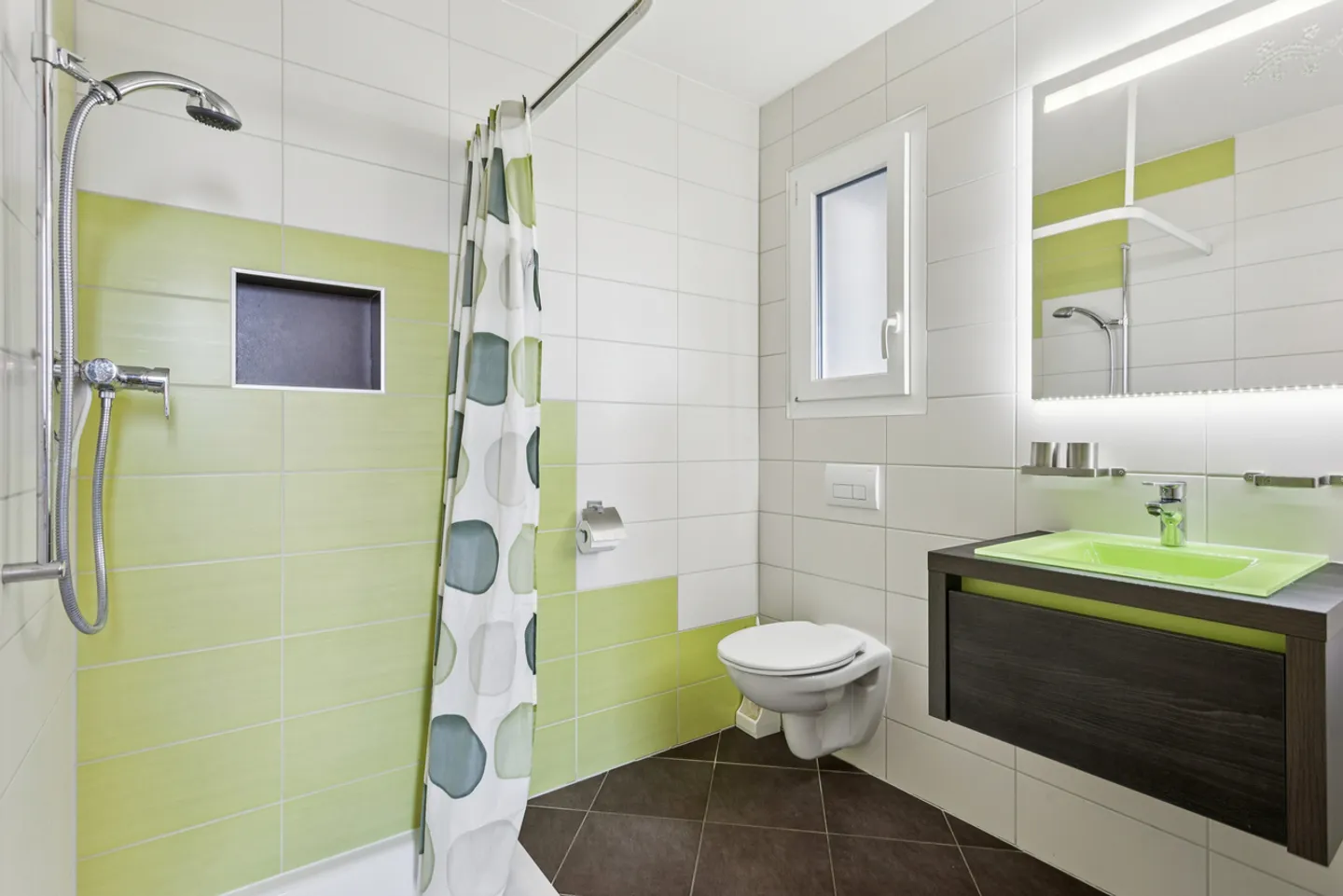 Geräumiges Einfamilienhaus mit 5,5 Zimmern in Domdidier - Foto 8 von 13