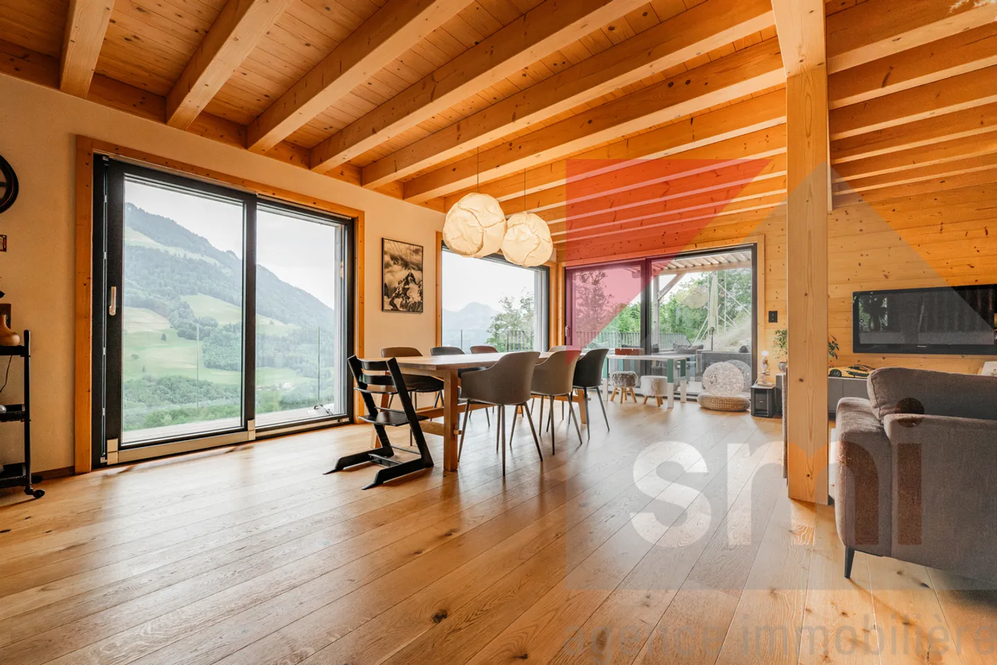 The charm of wood, the demands of contemporary living in Châtel-sur-Montsalvens - Photo 4 of 13
