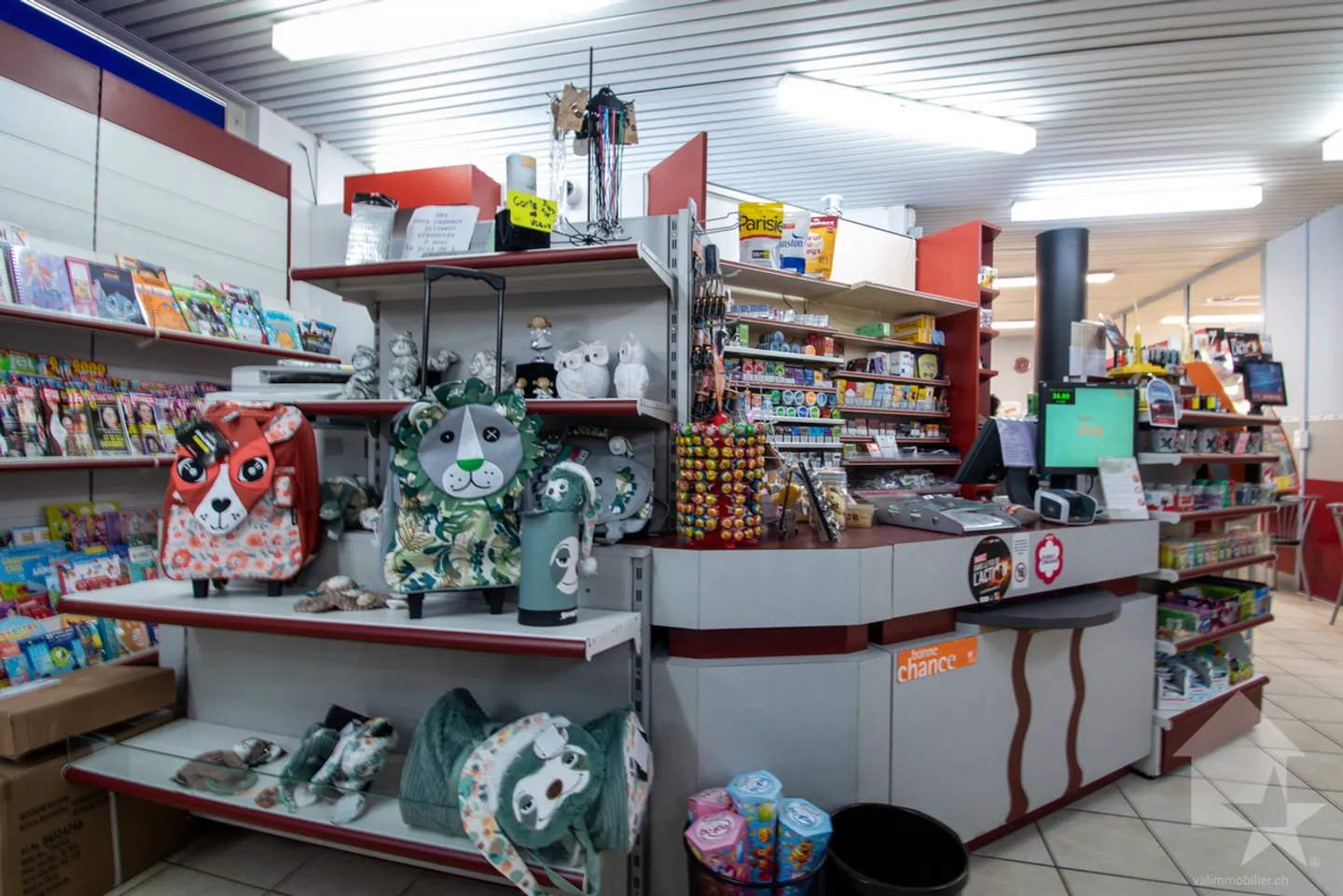 Vouvry, spazio commerciale nel centro del villaggio - Foto 4 di 6