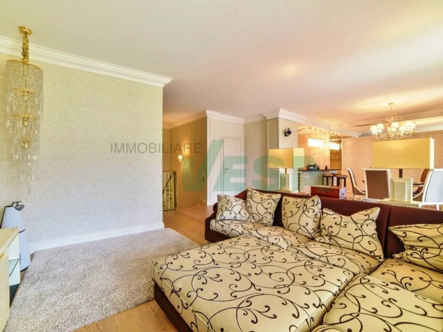 Élégant appartement duplex de 4,5 pièces avec vue magnifique - Photo 2 sur 9