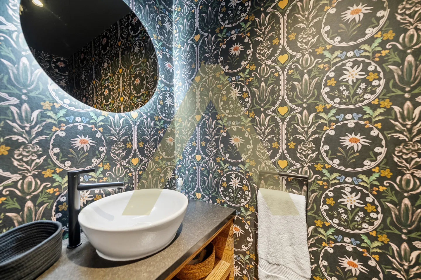 Appartamento di charme ristrutturato con eleganza - Foto 8 di 10