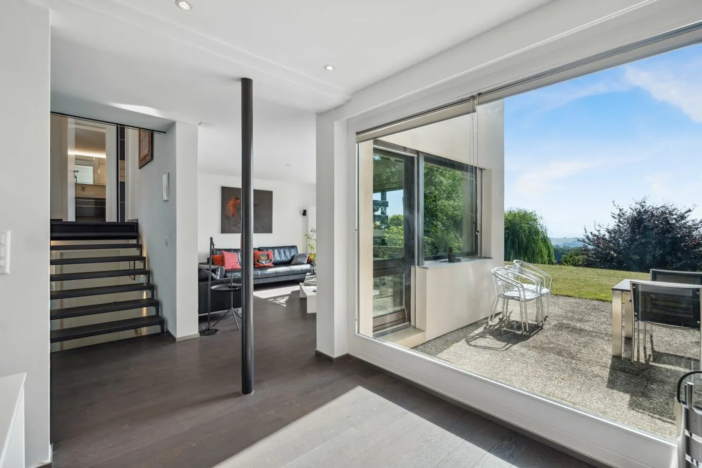 Très belle villa individuelle sur une parcelle de plus de 2'000 m² ! - Photo 6 sur 13