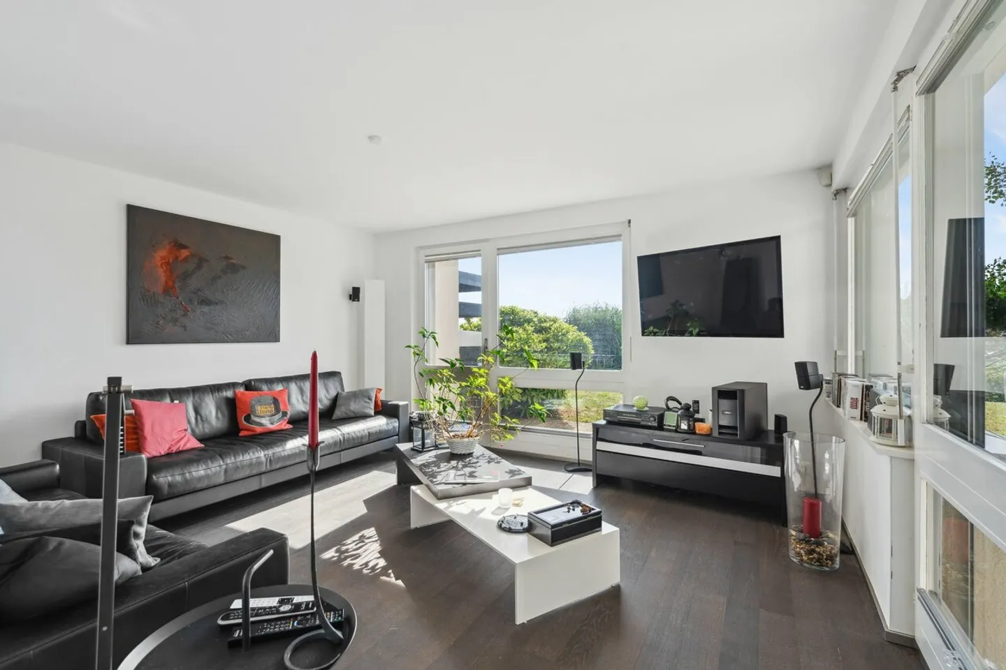 Très belle villa individuelle sur une parcelle de plus de 2'000 m² ! - Photo 7 sur 13