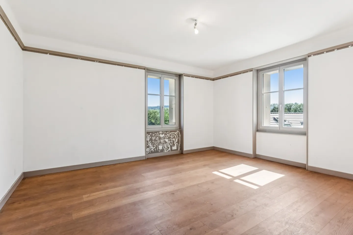 Maison individuelle 6.5 pièces rénovée avec soin - Photo 6 sur 13