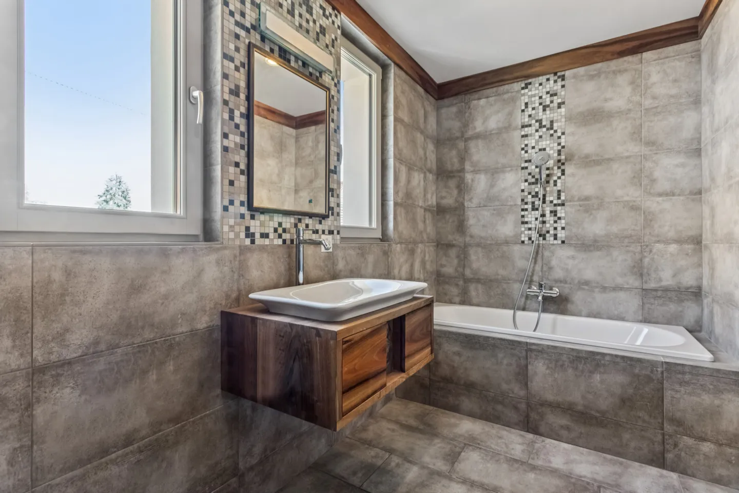 Maison individuelle 6.5 pièces rénovée avec soin - Photo 7 sur 13