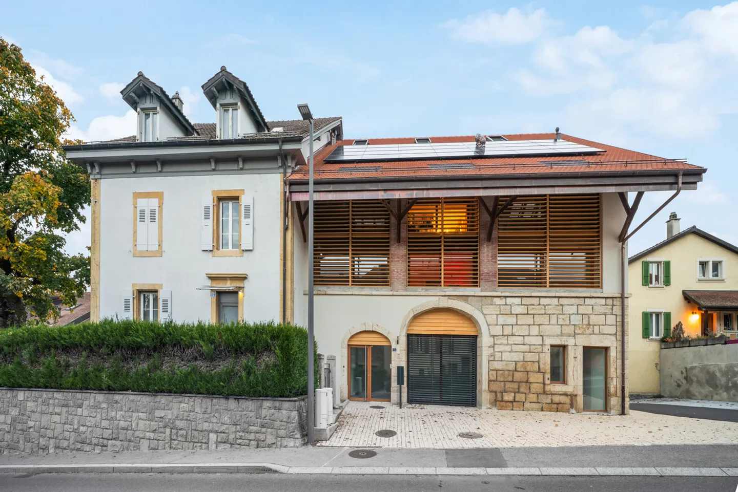 New 4.5-room apartment with loggia in the heart of Penthalaz - Photo 2 of 12