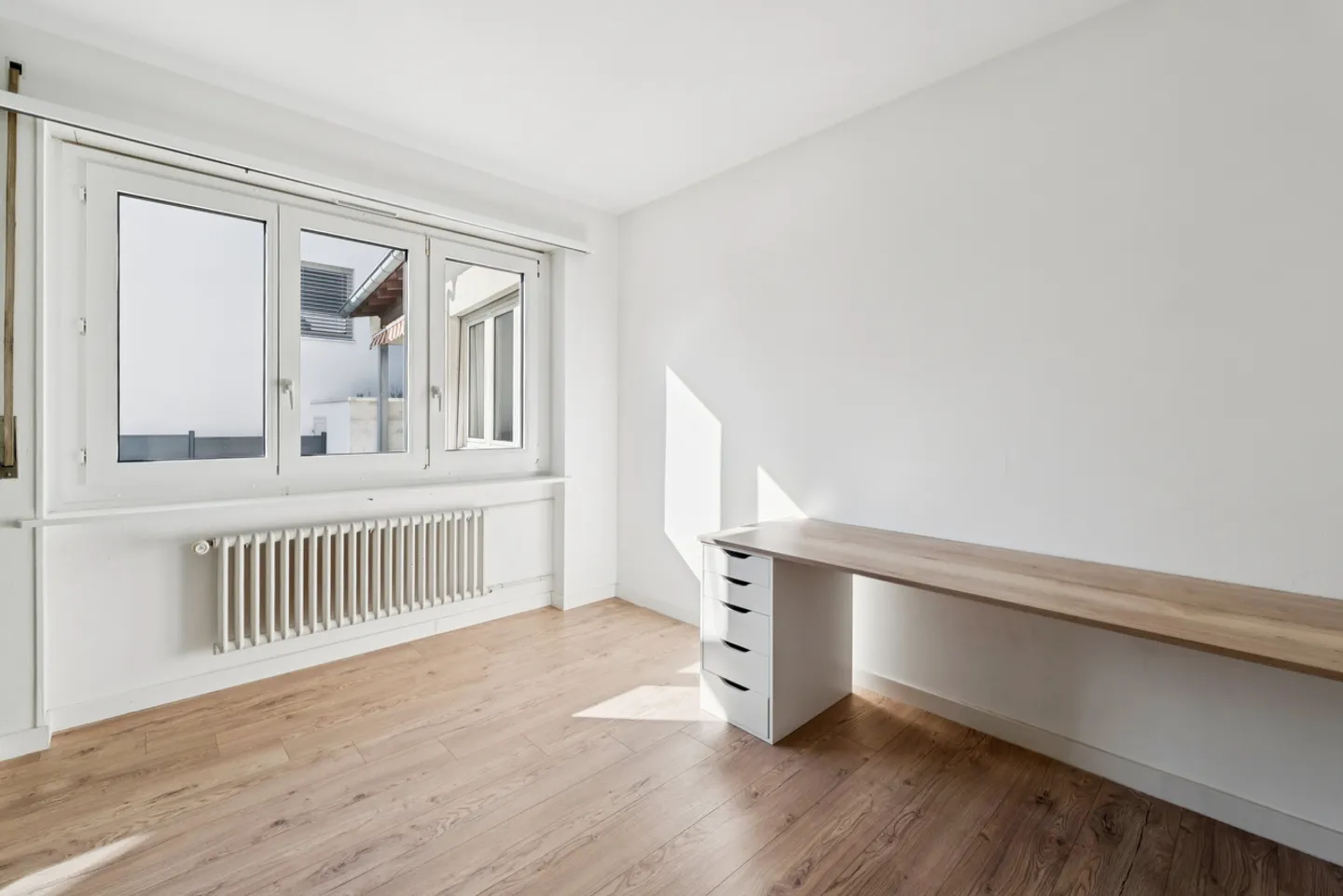 Maison Charmante avec Potentiel d'Investissement - Photo 9 sur 13