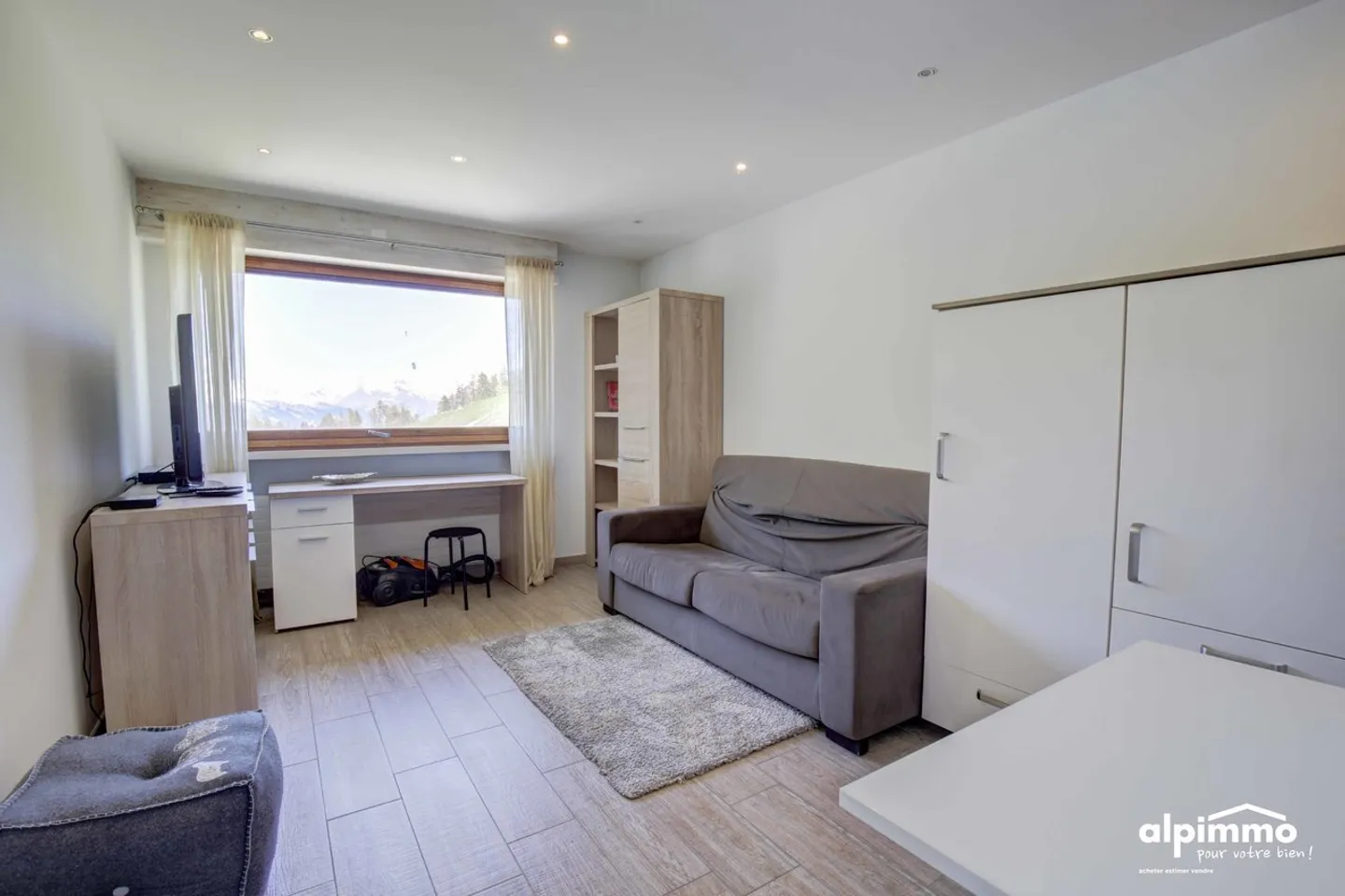 In affitto tutto l'anno a Siviez: Studio ristrutturato, arredato! - Foto 1 di 9