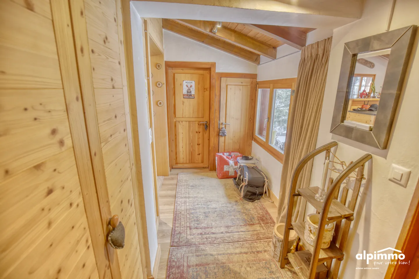 Chalet de caractère avec annexes - Photo 12 sur 13