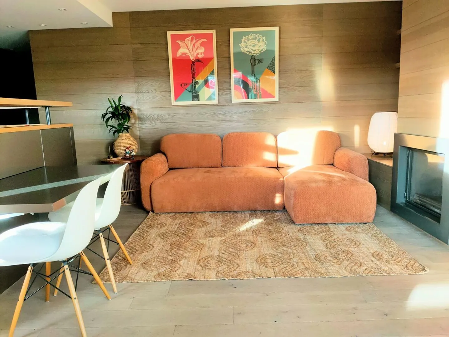 2,5 Zimmer Luxuswohnung mit Kamin - 62 m² renoviert und großer Balkon! - Foto 4 von 13