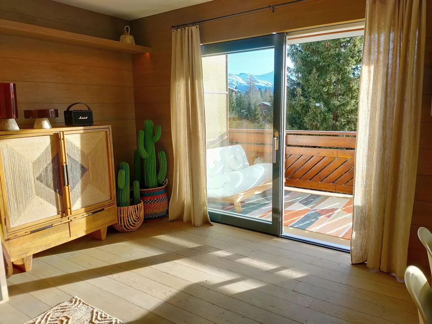 2,5 Zimmer Luxuswohnung mit Kamin - 62 m² renoviert und großer Balkon! - Foto 7 von 13