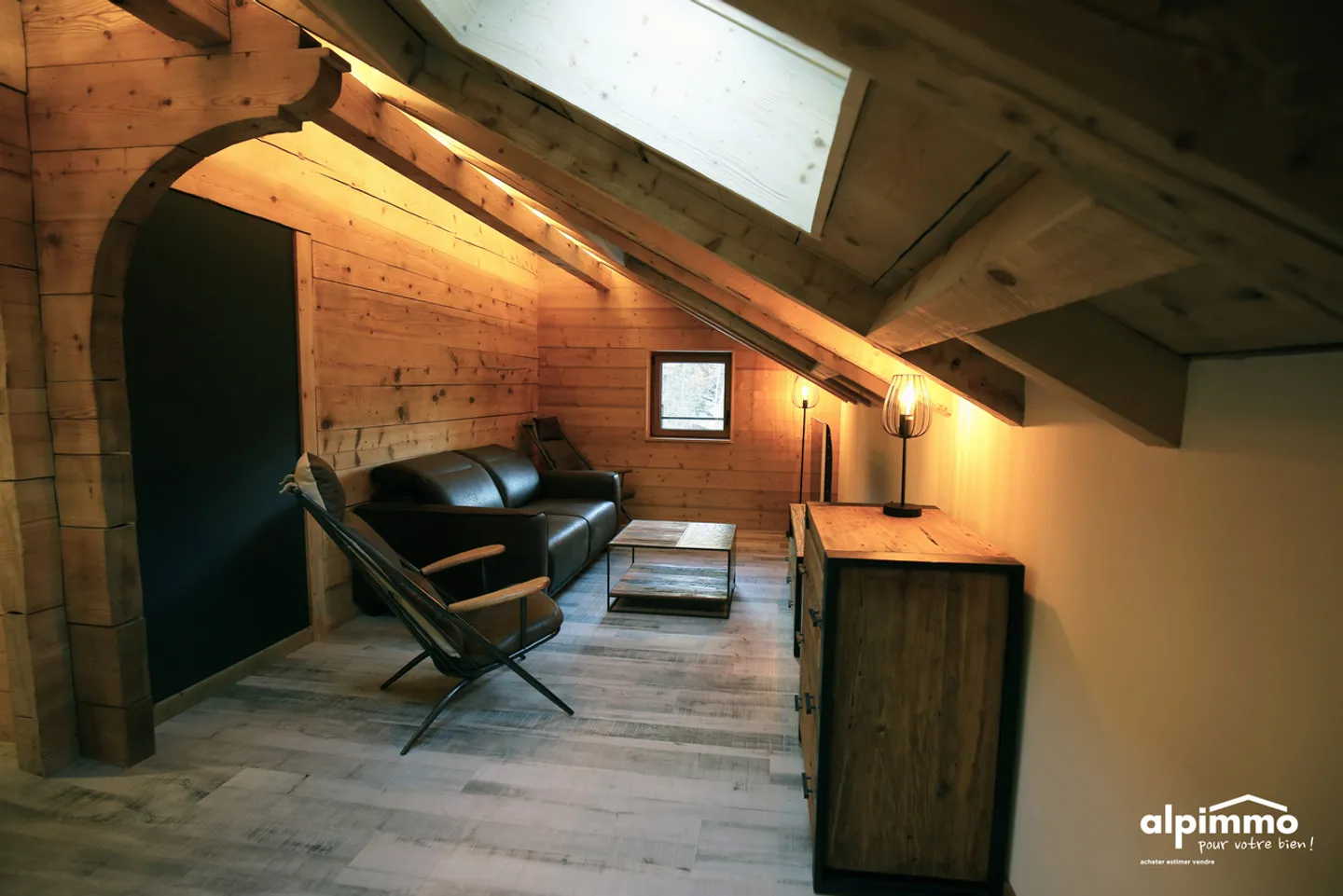 Modernes 3,5-Zimmer-Apartment - Foto 4 von 13