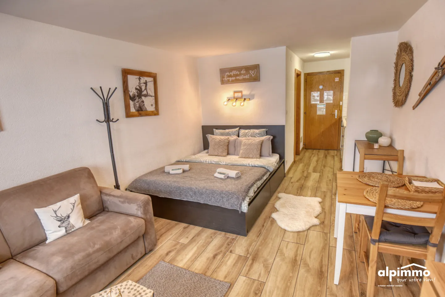 Studio charmant avec terrasse - Photo 4 sur 10