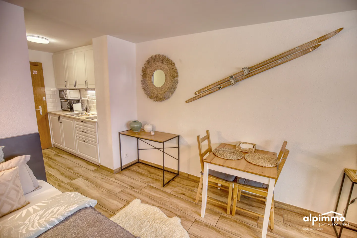 Studio charmant avec terrasse - Photo 6 sur 10