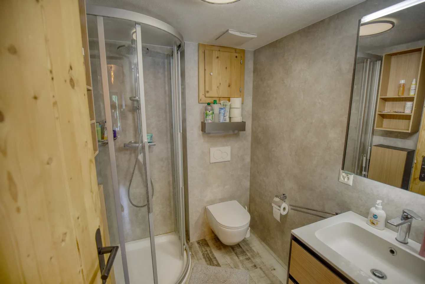 Chalet 3.5 rooms in condominium - Excellent rental potential - Photo 5 of 13