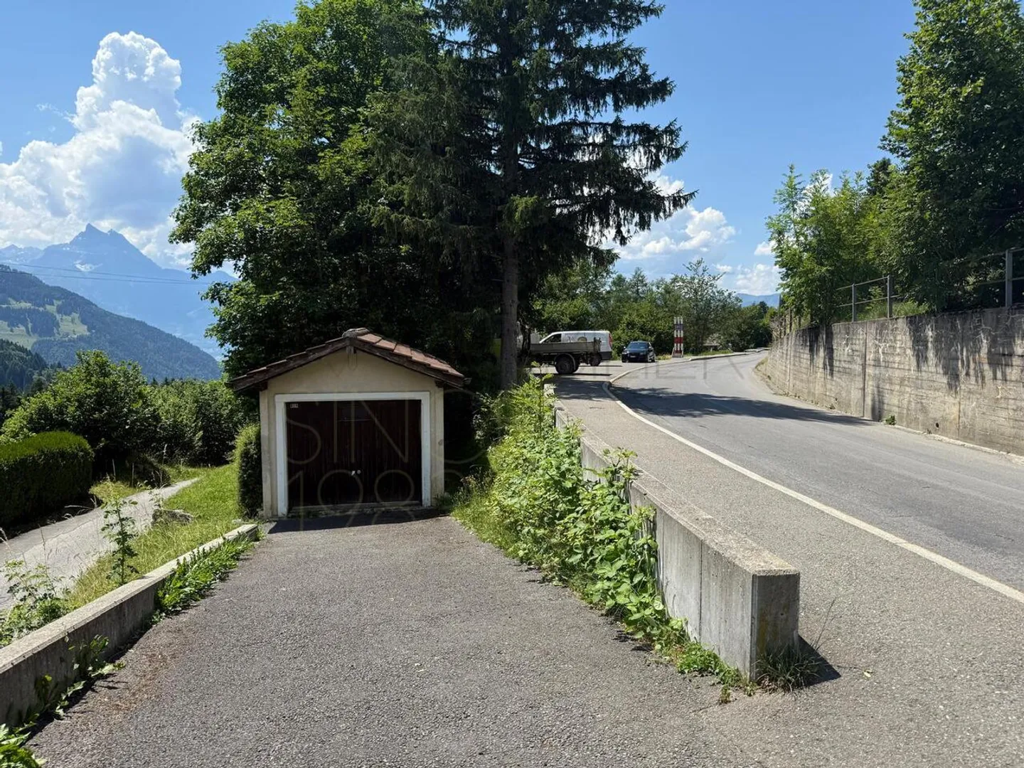 Individual garage of 22 m² with land, view of the Alps - Gryon - Photo 1 of 6