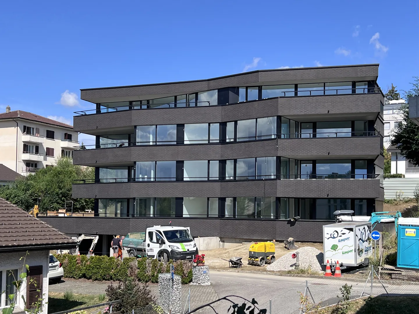Attika - Architektonische Eleganz in der Nähe des Stadtzentrums - Foto 3 von 13