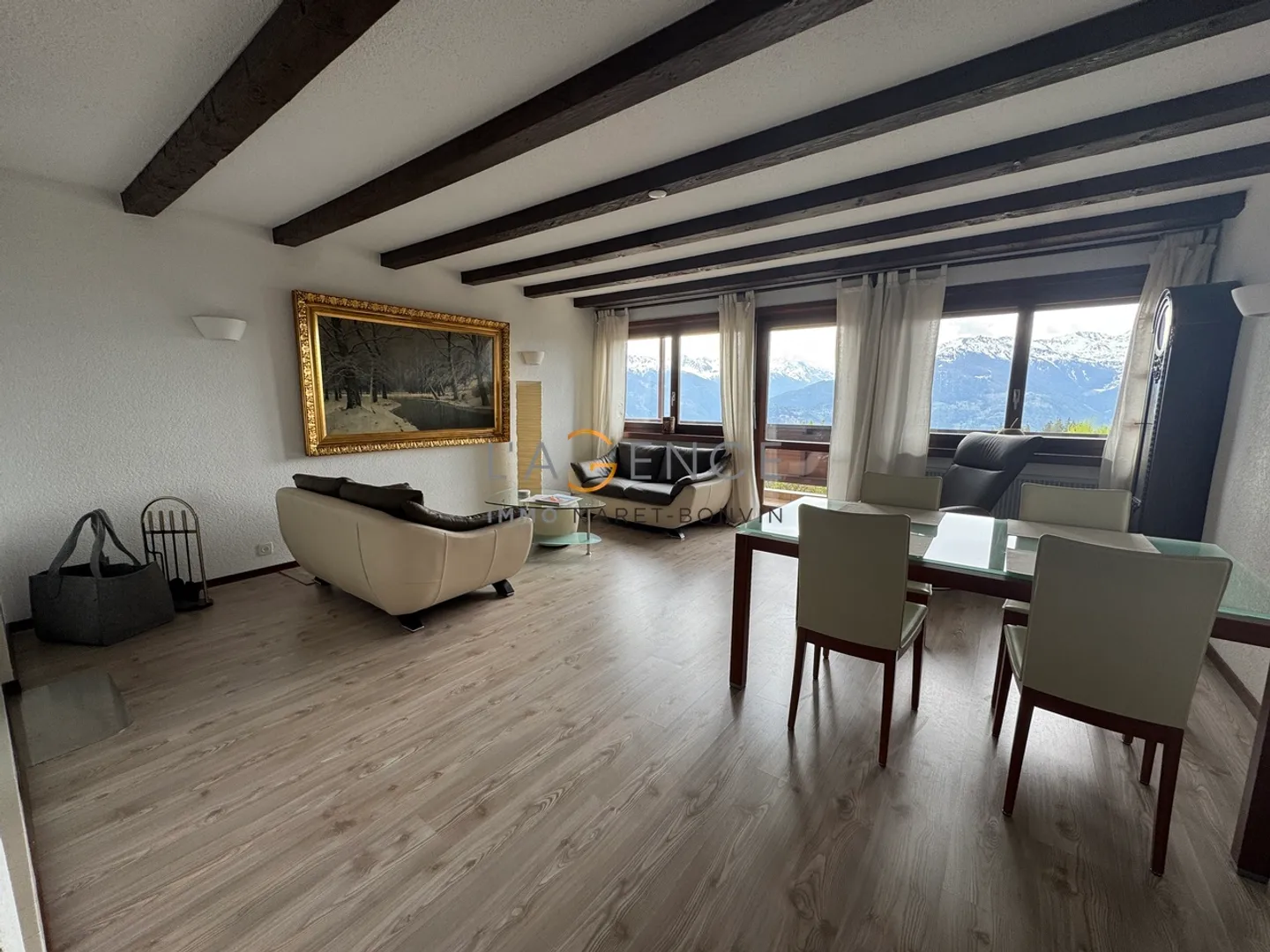 Attico Duplex di 4.5 locali - vista mozzafiato - Foto 3 di 13