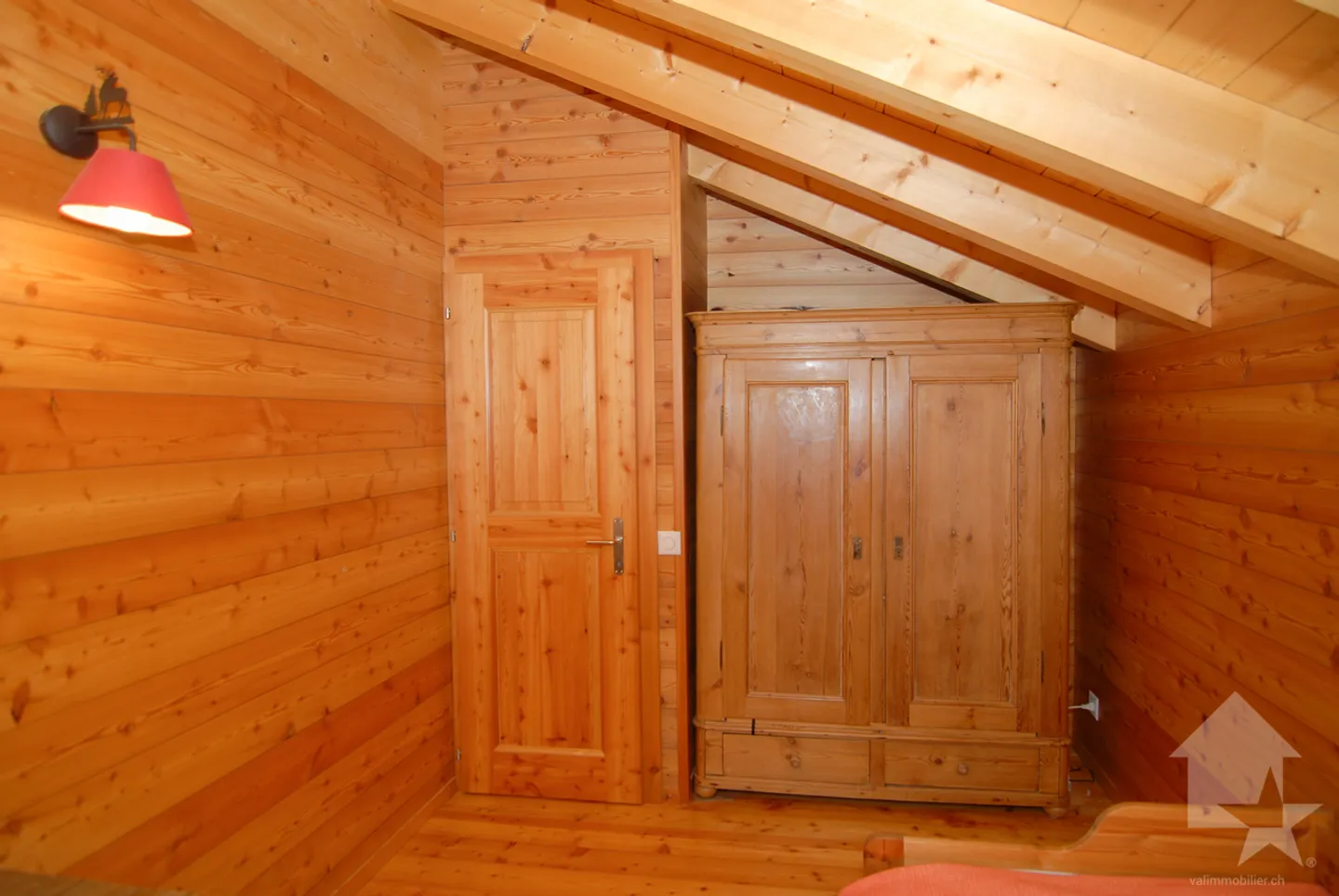 Magnifique chalet à La Forclaz - Photo 8 sur 13
