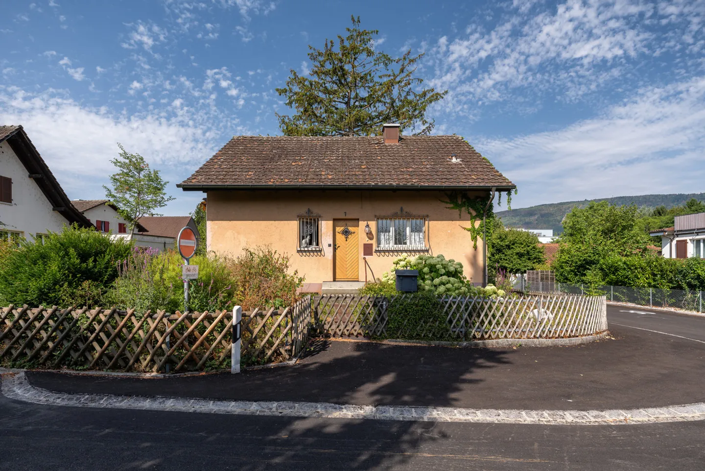 Charmantes Einfamilienhaus in Port - Foto 2 von 13