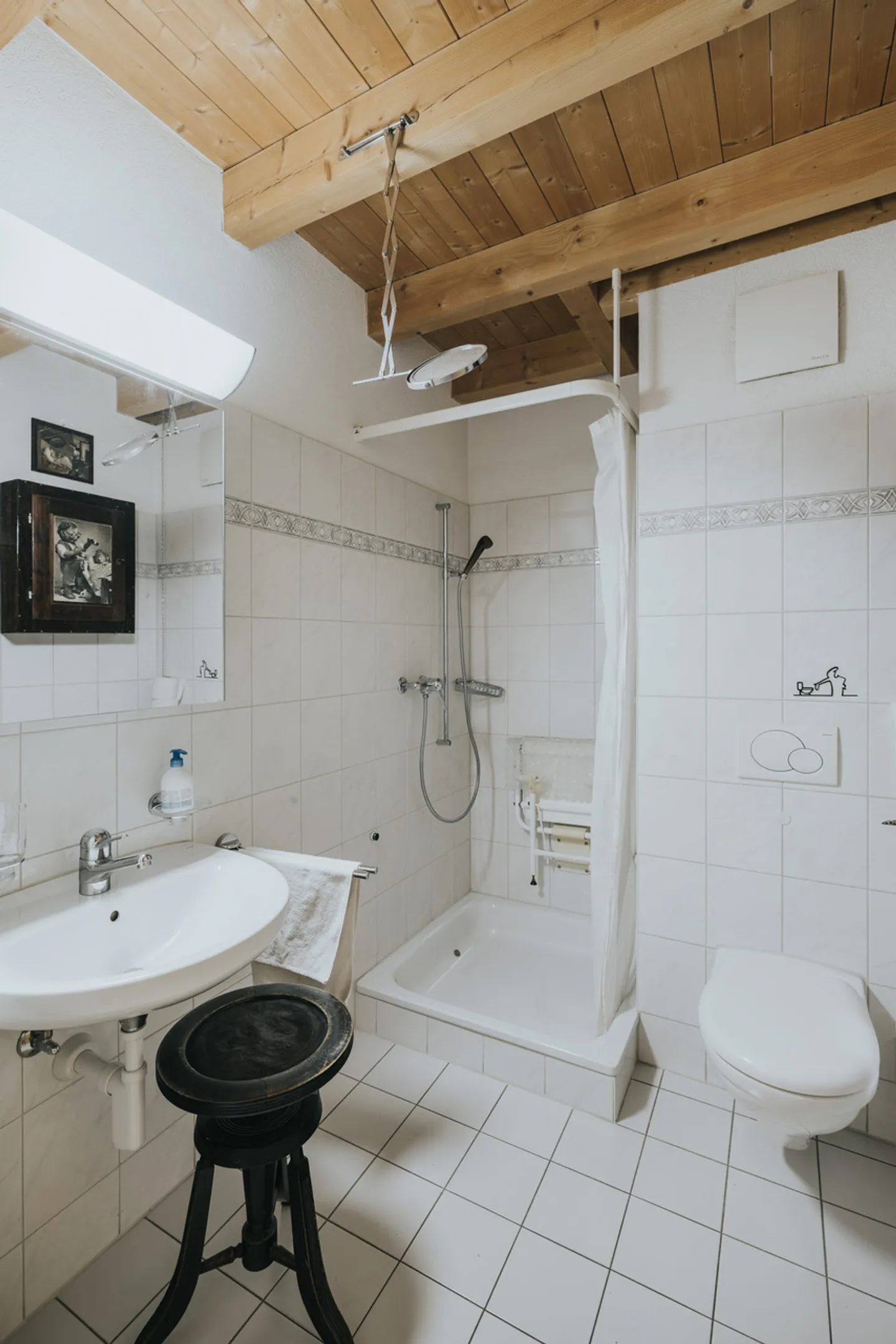 Nicht alle Tage! Wunderbare 4.5 -5.5 Zi.-Dachwohnung mit Galerie - Foto 9 von 13