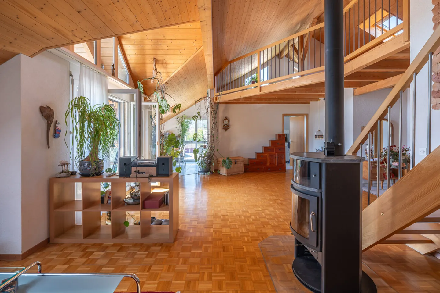 Nicht alle Tage! Wunderbare 4.5 -5.5 Zi.-Dachwohnung mit Galerie - Foto 1 von 13