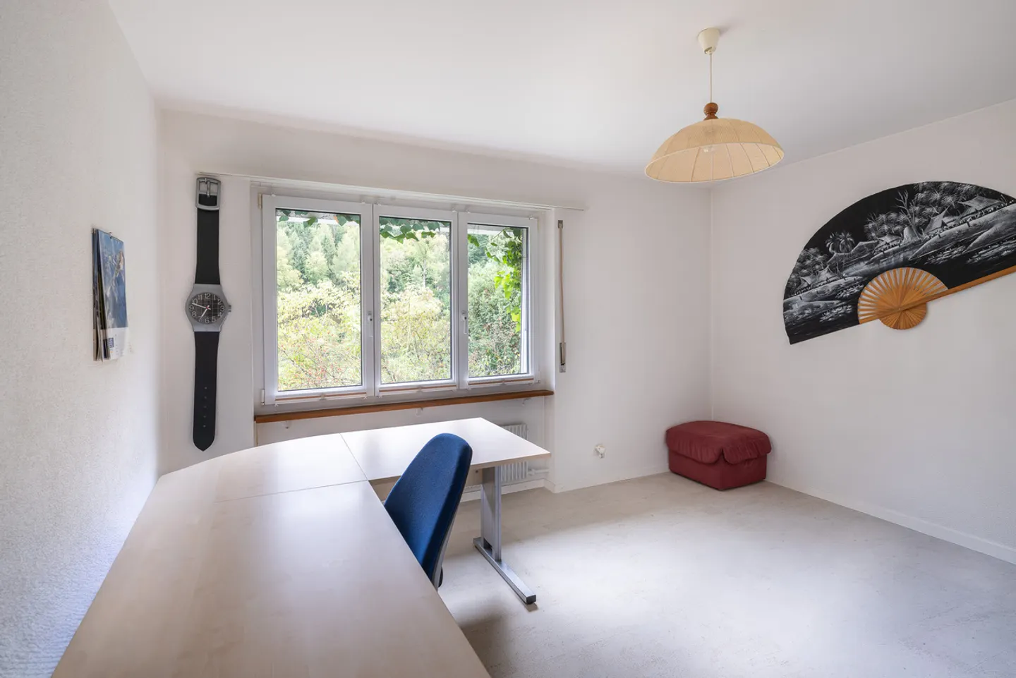4.5-Room Single Family Home in a Cul-de-Sac with a View and Design Potential - Photo 12 of 13
