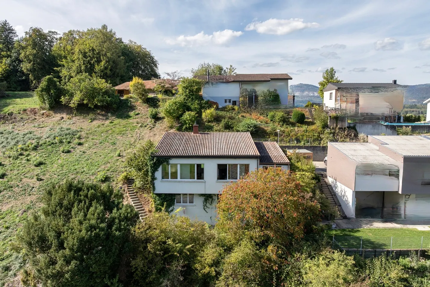 4.5-Room Single Family Home in a Cul-de-Sac with a View and Design Potential - Photo 13 of 13