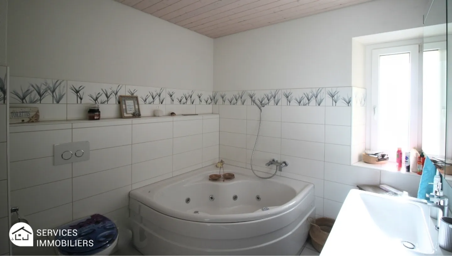 Villa molto spaziosa con studio indipendente - Foto 10 di 13