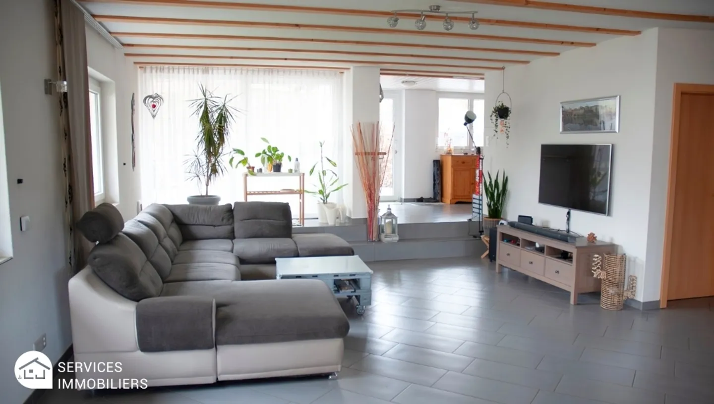 Villa molto spaziosa con studio indipendente - Foto 6 di 13