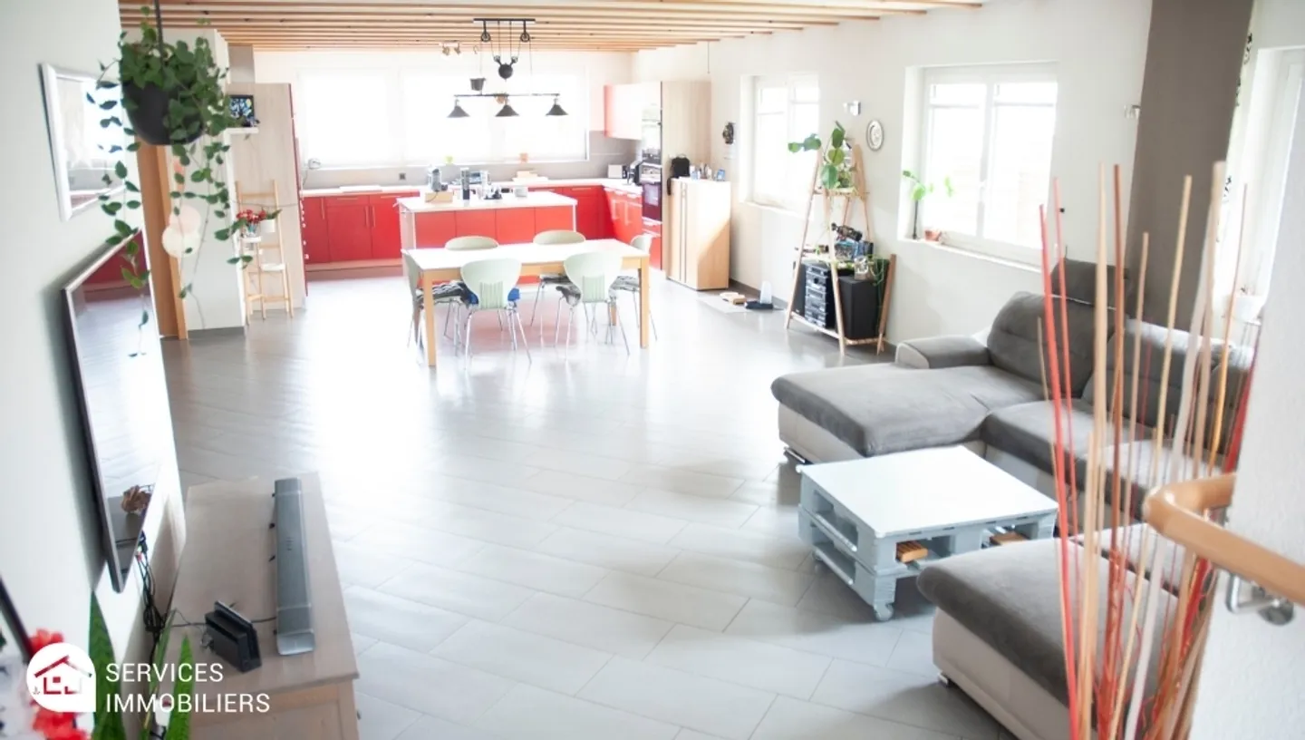 Villa molto spaziosa con studio indipendente - Foto 4 di 13