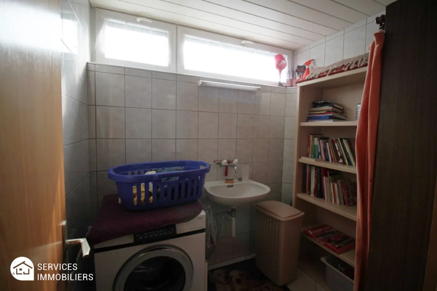 Grande appartamento in una zona tranquilla - Foto 9 di 12