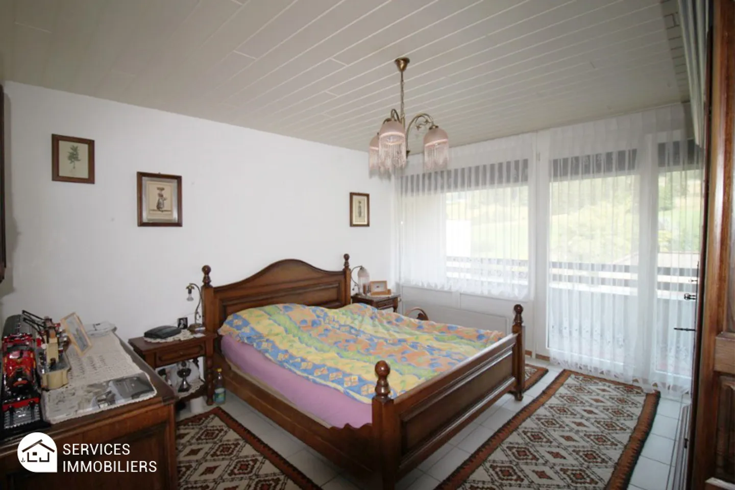Grande appartamento in una zona tranquilla - Foto 5 di 12
