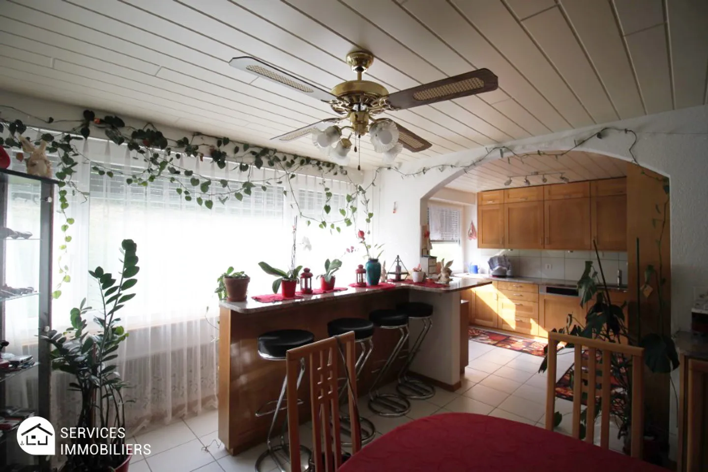 Grande appartamento in una zona tranquilla - Foto 4 di 12